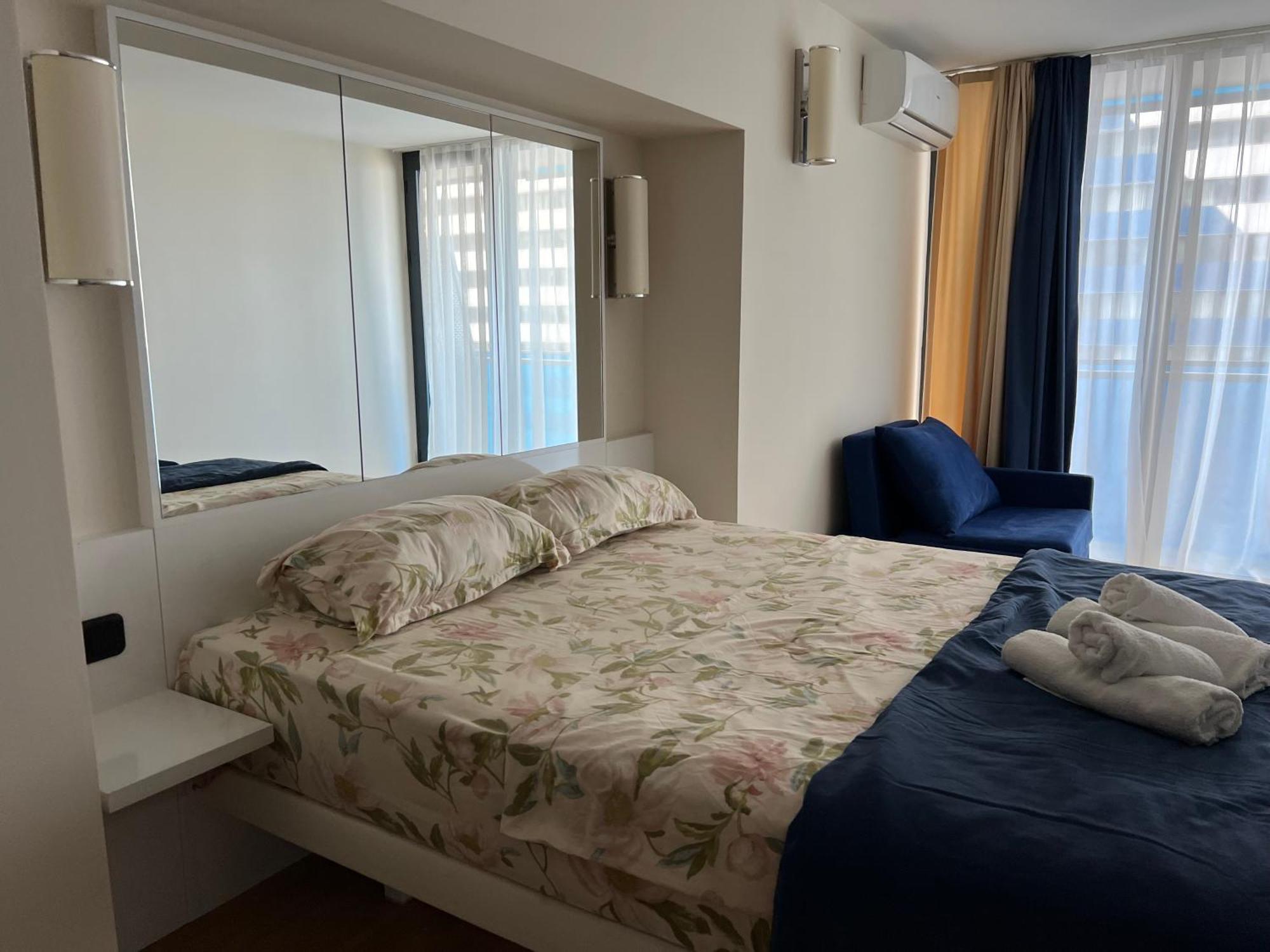 Panorama Black Sea View & Aparthotel Batumi Exterior photo