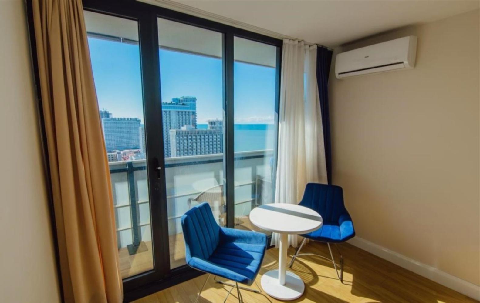Panorama Black Sea View & Aparthotel Batumi Exterior photo