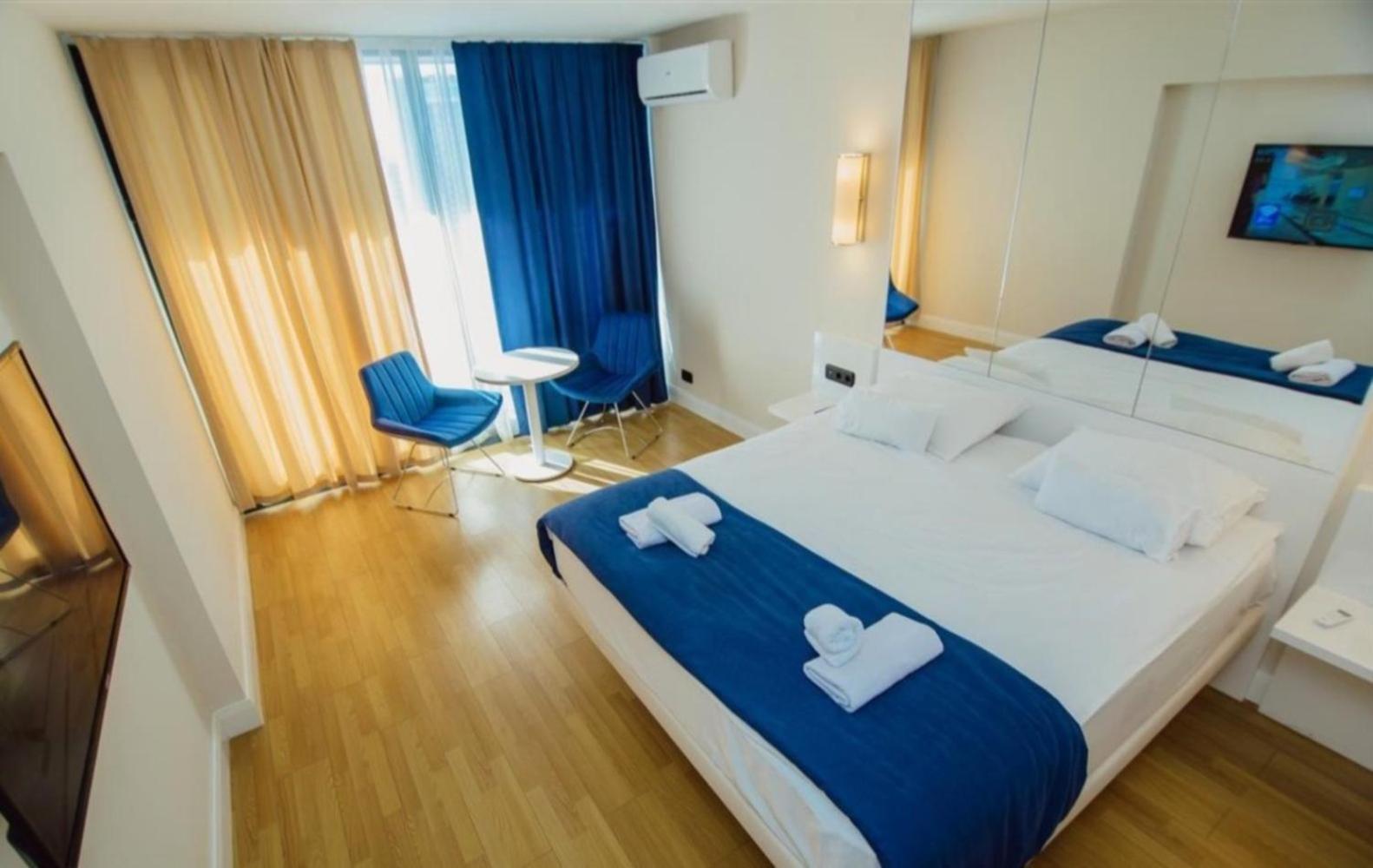 Panorama Black Sea View & Aparthotel Batumi Exterior photo